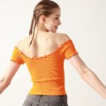 Short Sleeve Square Neck Sport Tops ZY0085